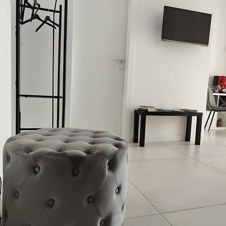 Oasi Al Centro Con Parcheggio Bed & Breakfast Salerno Bagian luar foto